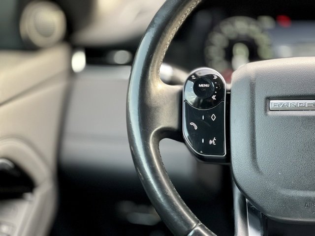 Used 2020 Land Rover Range Rover Evoque SE image 36