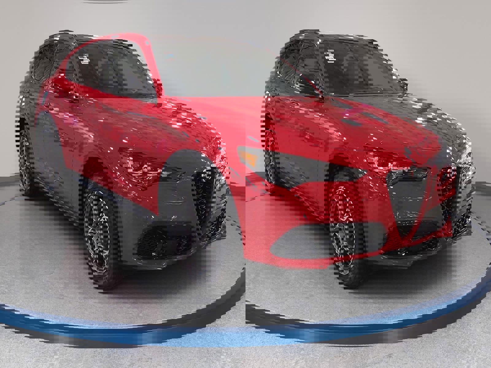 New 2025 Alfa Romeo Stelvio Sprint image 3