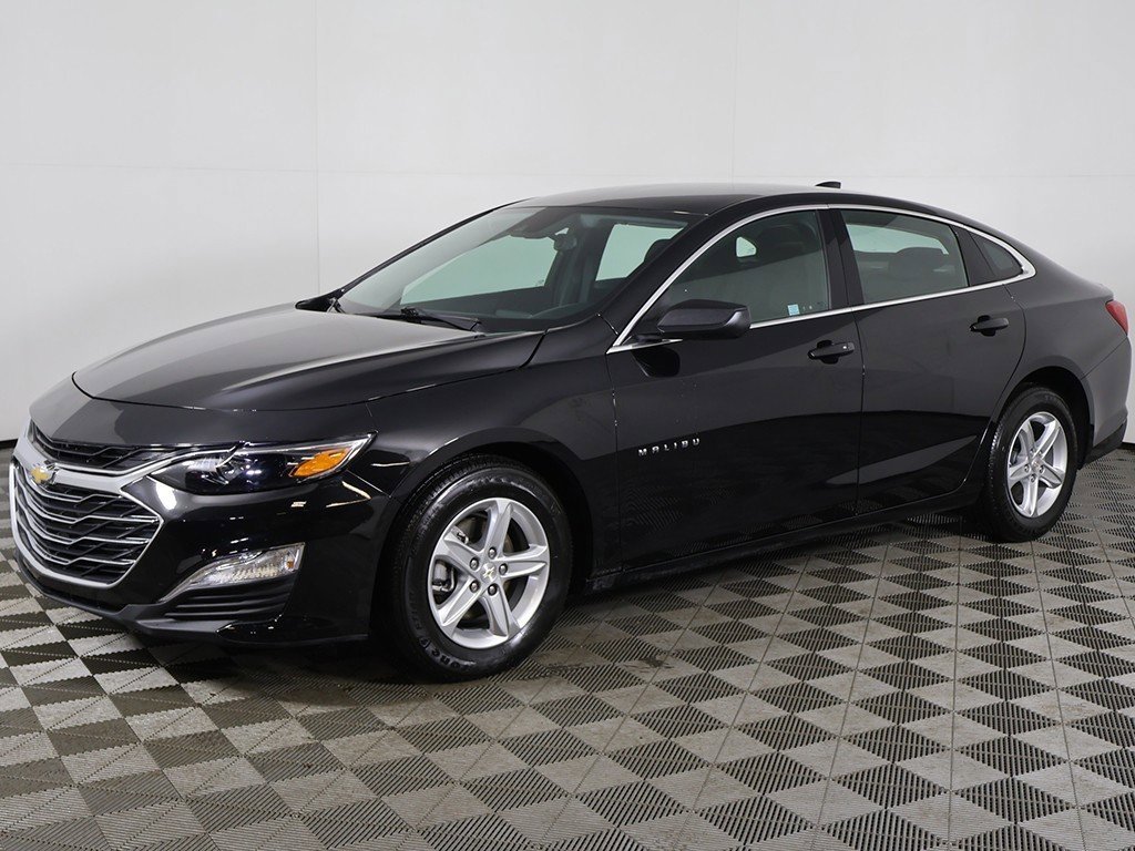 Used 2025 Chevrolet Malibu LS image 5