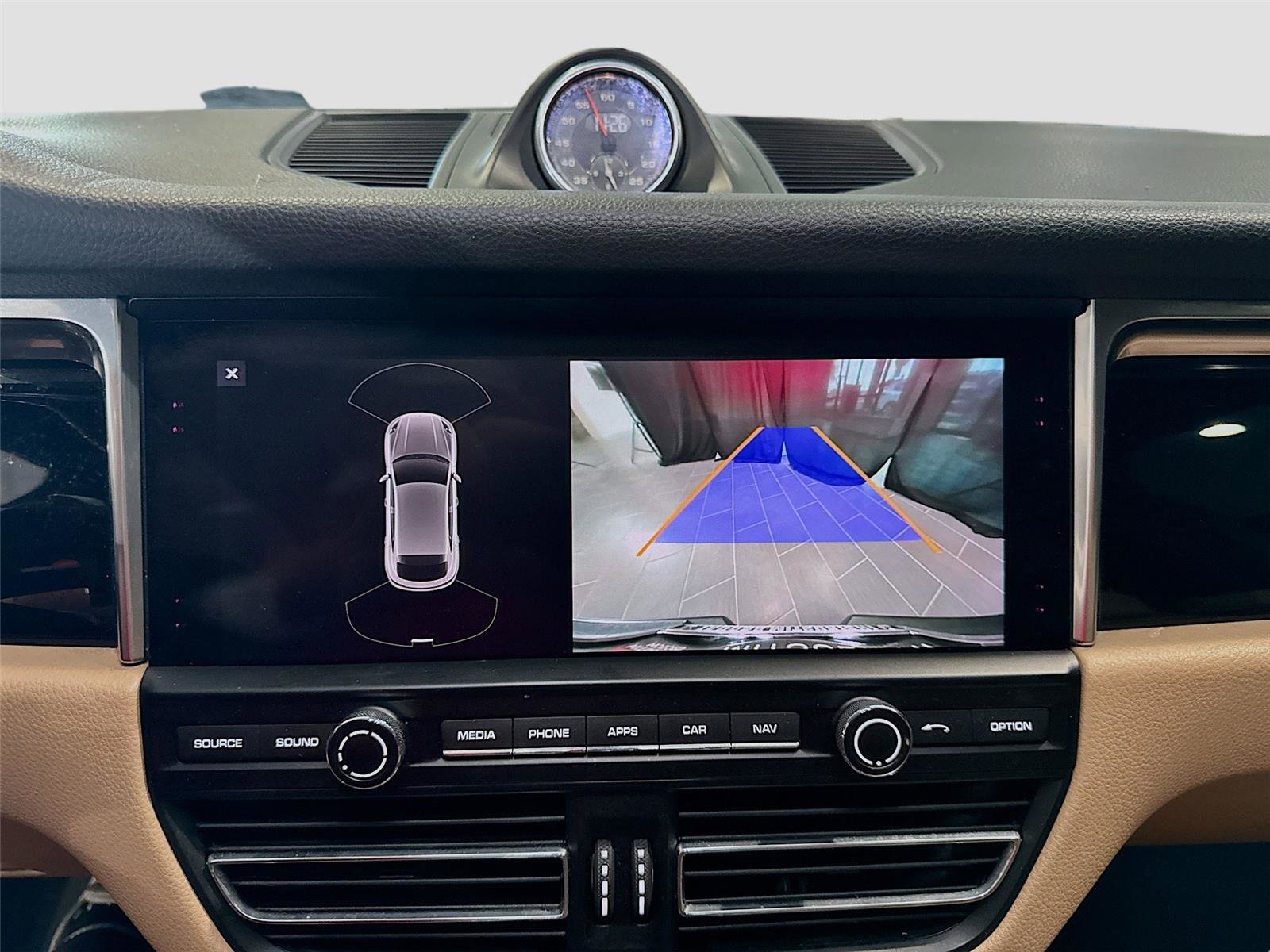 Used 2020 Porsche Macan S image 10