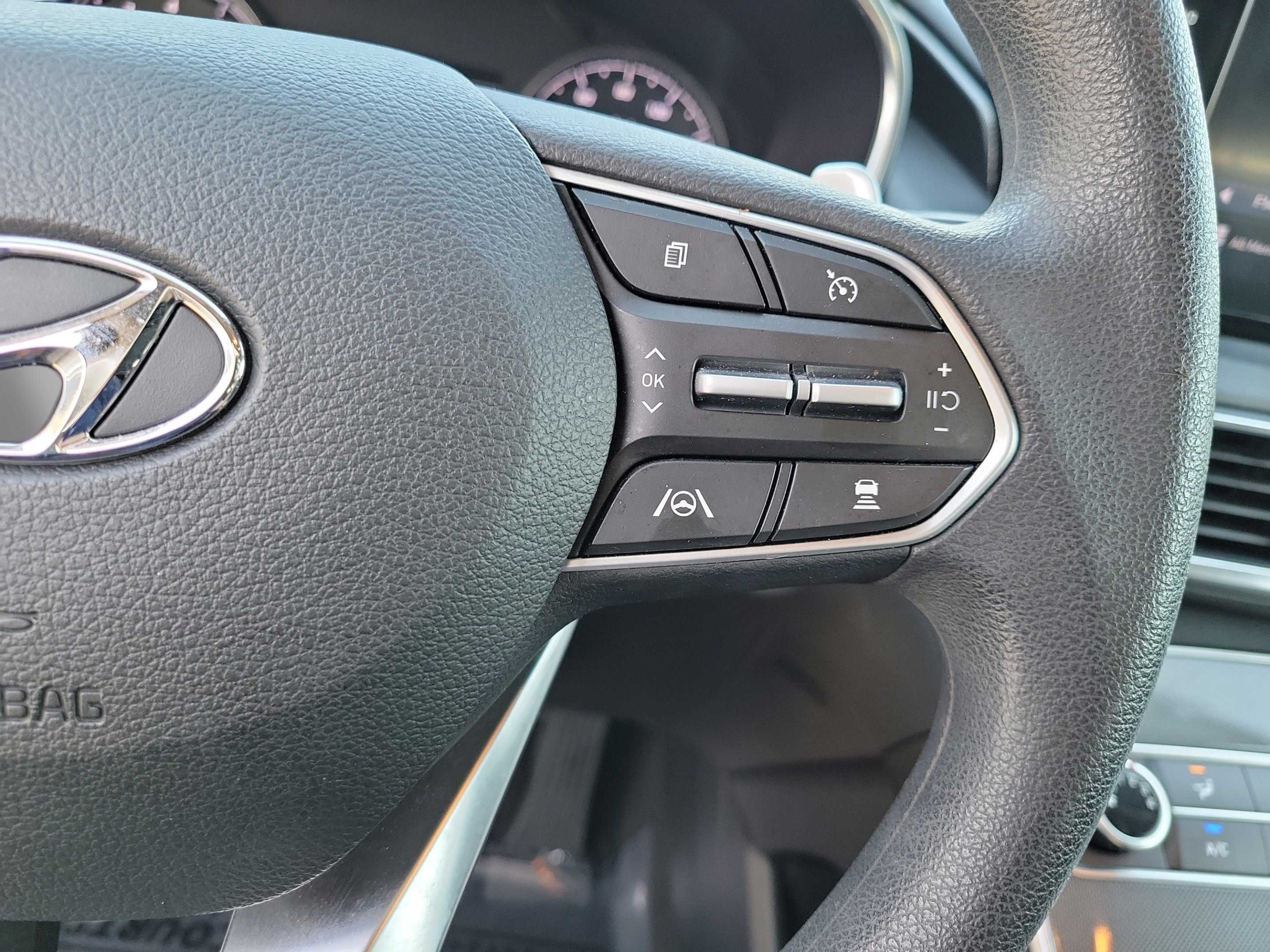Used 2022 Hyundai Santa Fe SEL w/ Cargo Package FWD image 23