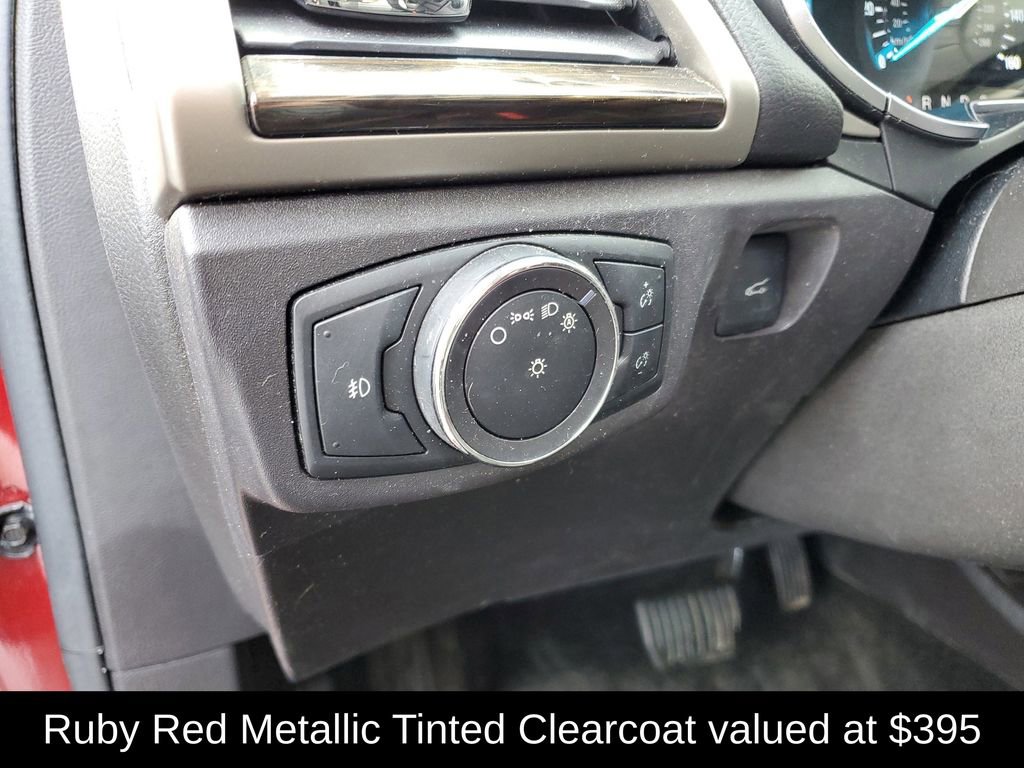 Used 2016 Ford Fusion SE w/ Equipment Group 202A image 11