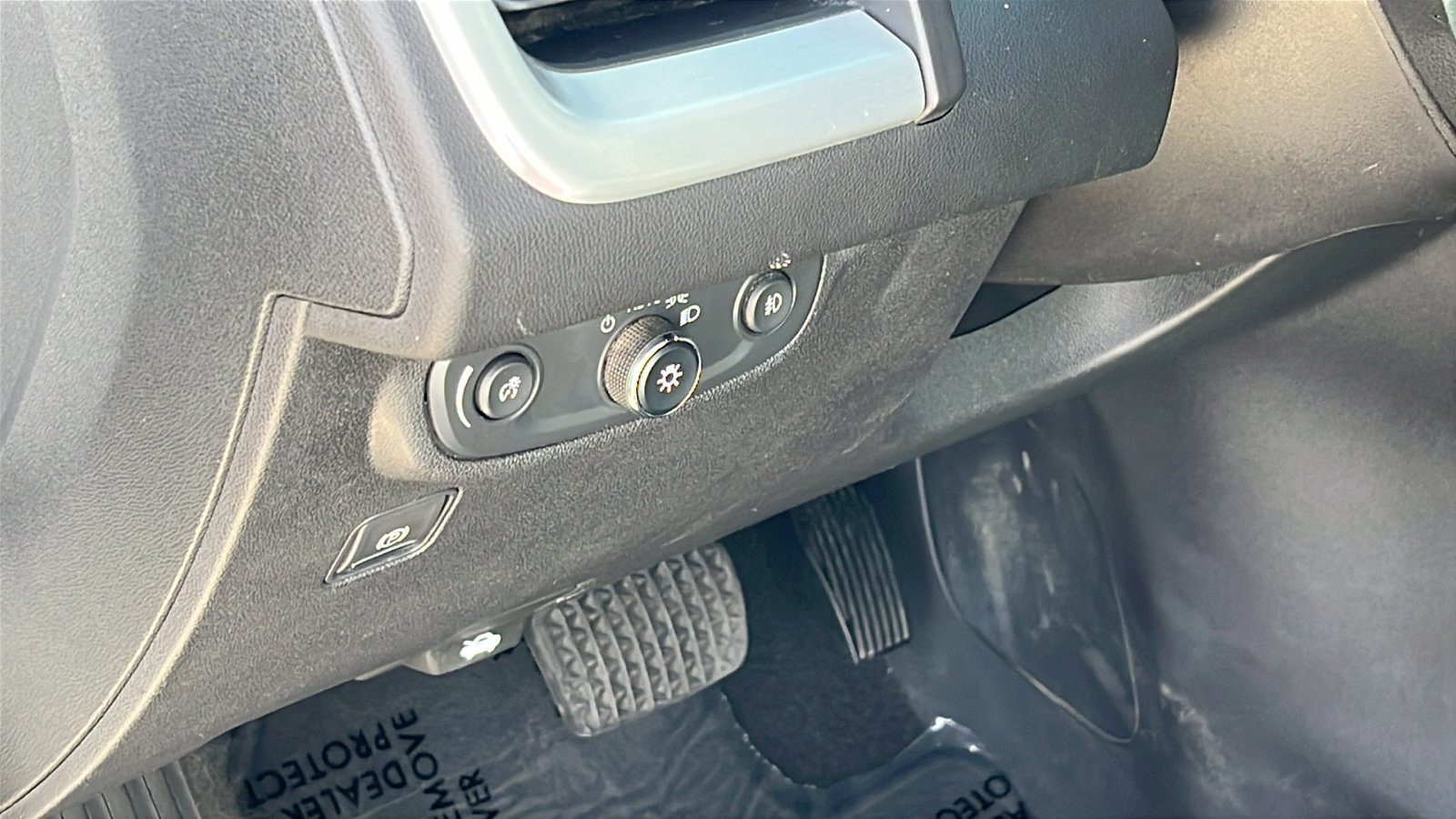 Certified 2024 GMC Terrain SLT image 13