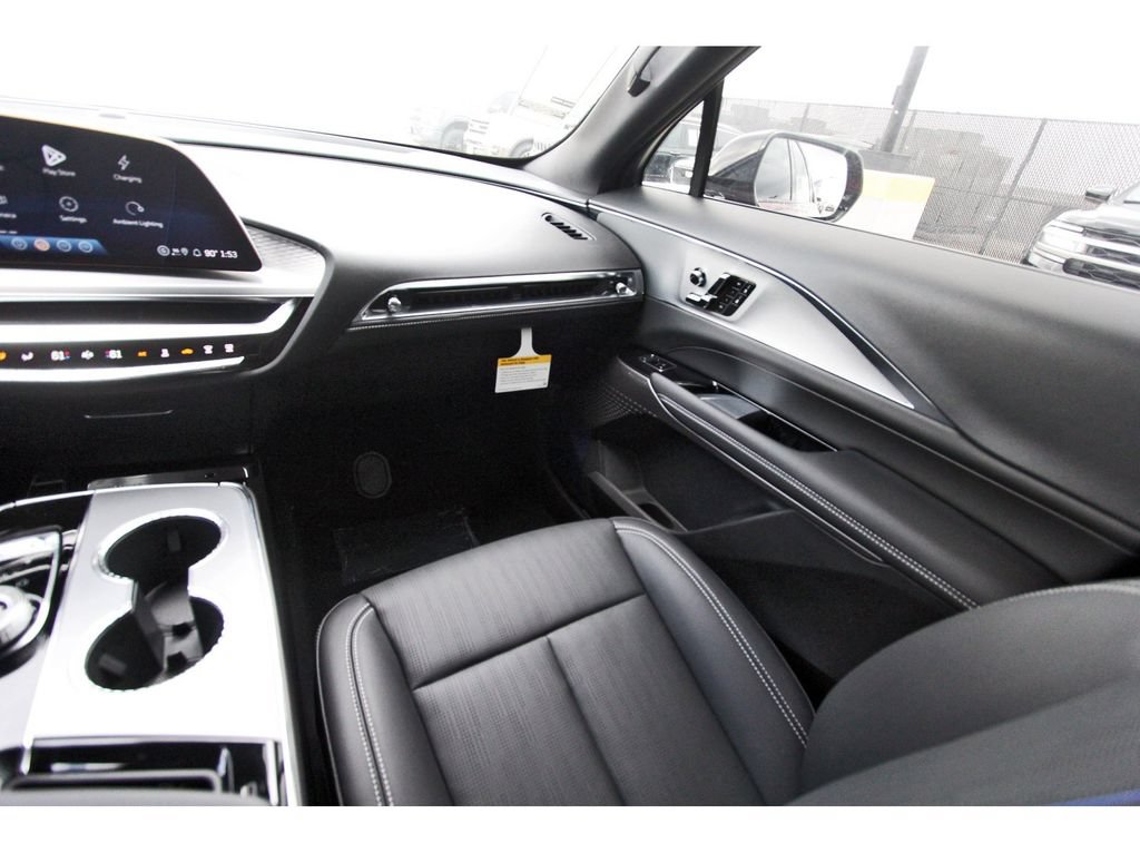 New 2027 Cadillac Lyriq Sport AWD/4WD image 10