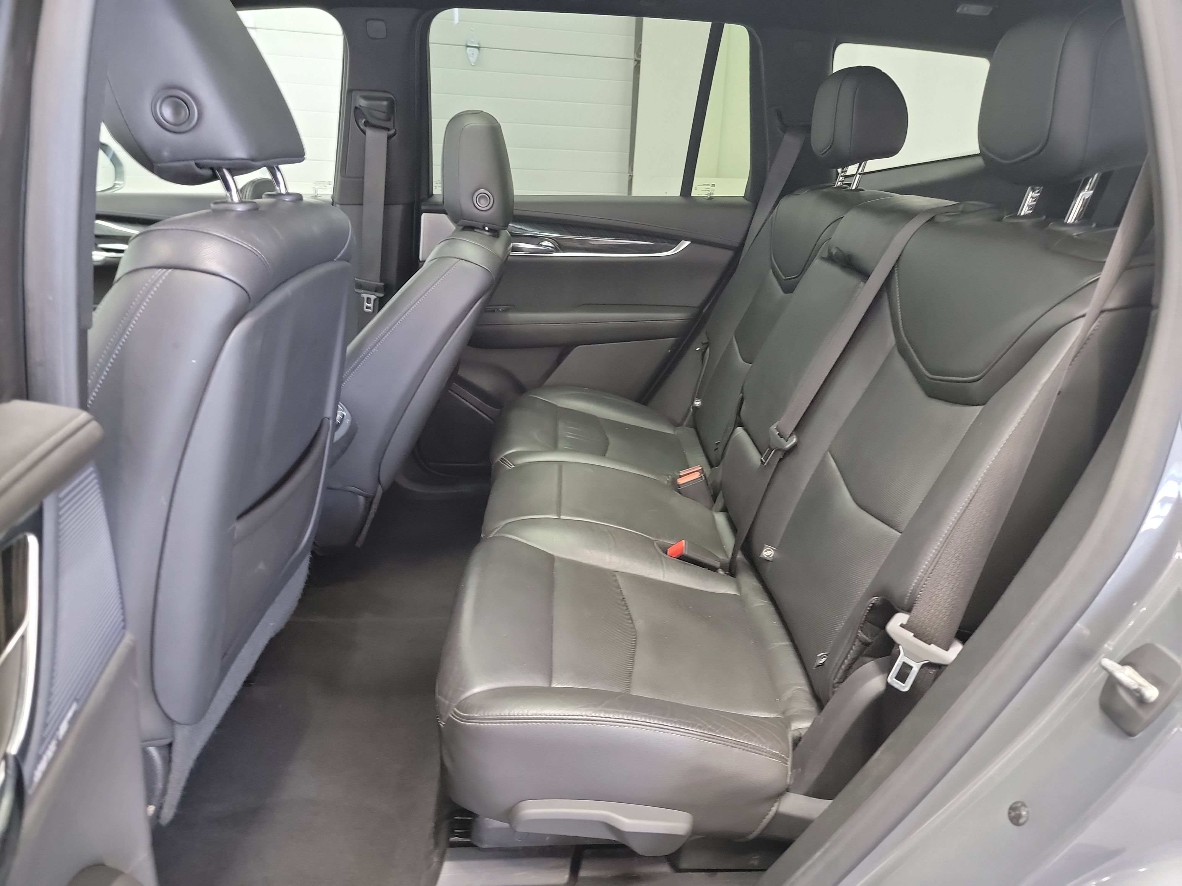 Used 2020 Cadillac XT6 Premium Luxury FWD image 28