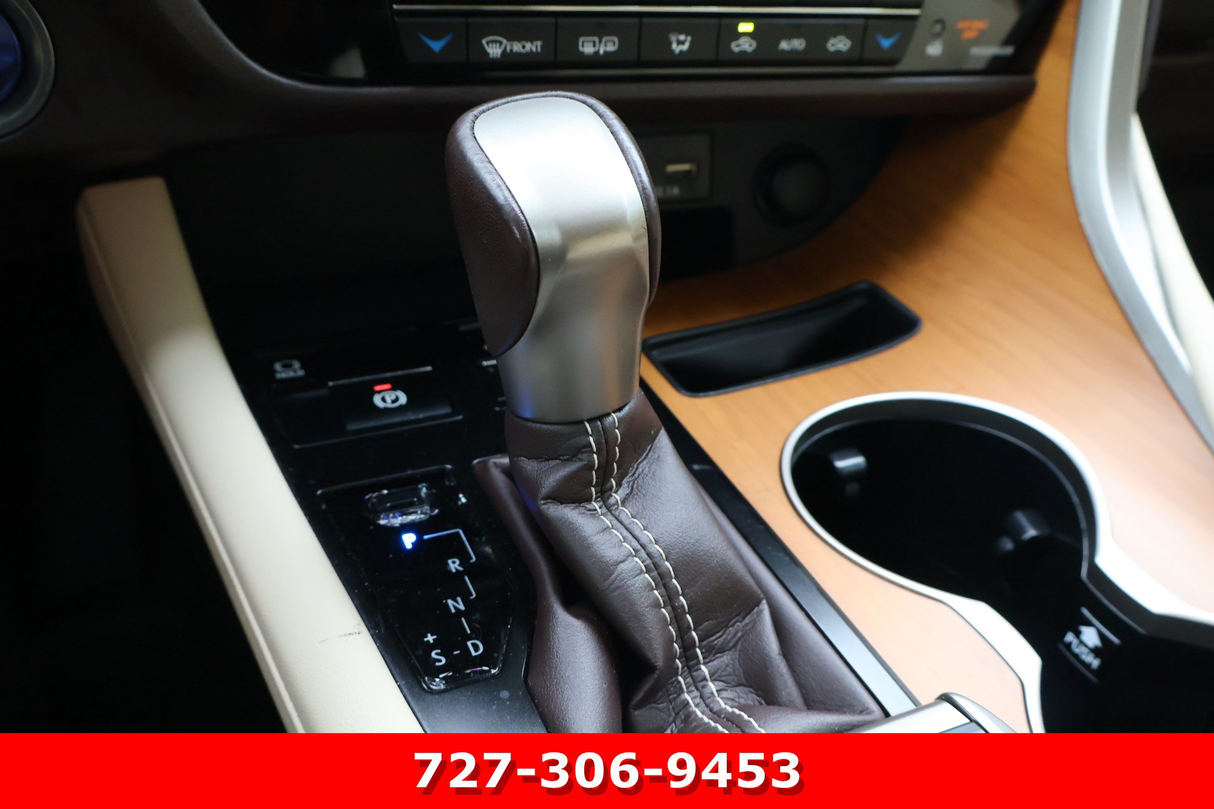 Used 2020 Lexus RX 450h AWD w/ Premium Package image 29