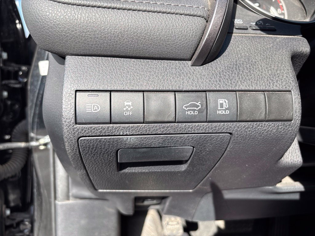 Used 2024 Toyota Camry LE FWD image 16