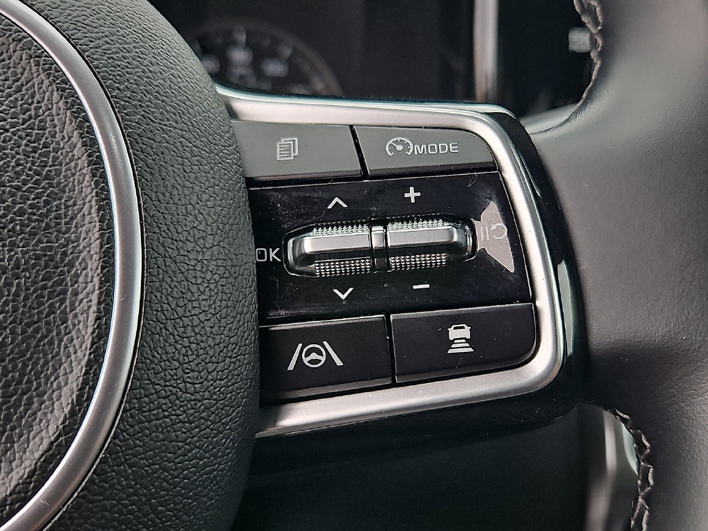 Certified 2022 Kia Sorento X-Line EX AWD/4WD image 25