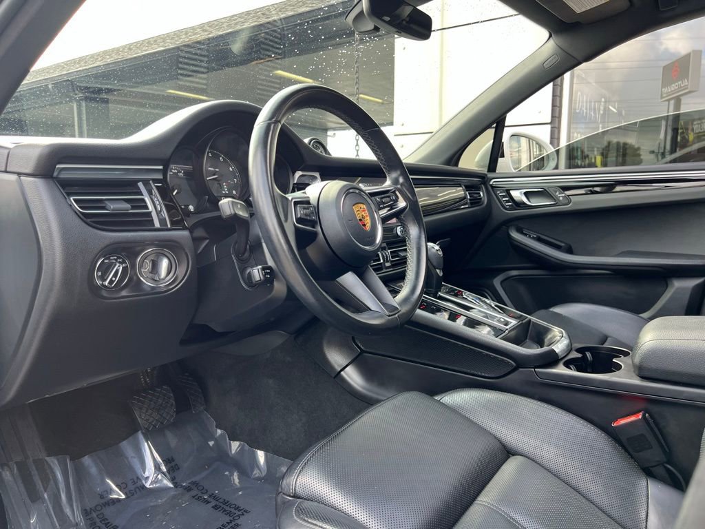 Used 2022 Porsche Macan image 65