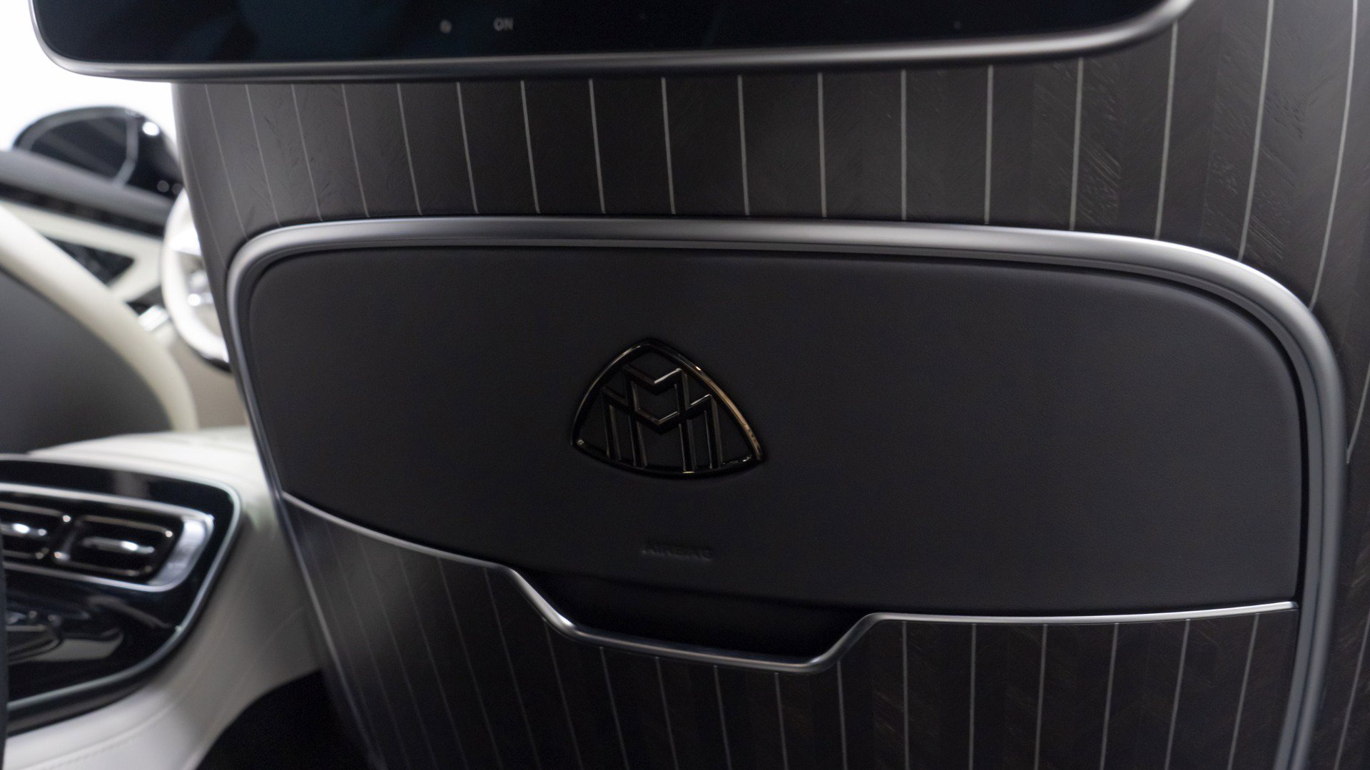 Used 2024 Mercedes-Benz Maybach S 680 4MATIC image 97