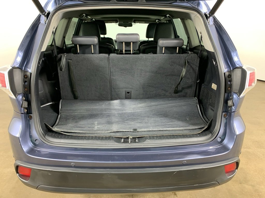 Used 2015 Toyota Highlander Limited image 14