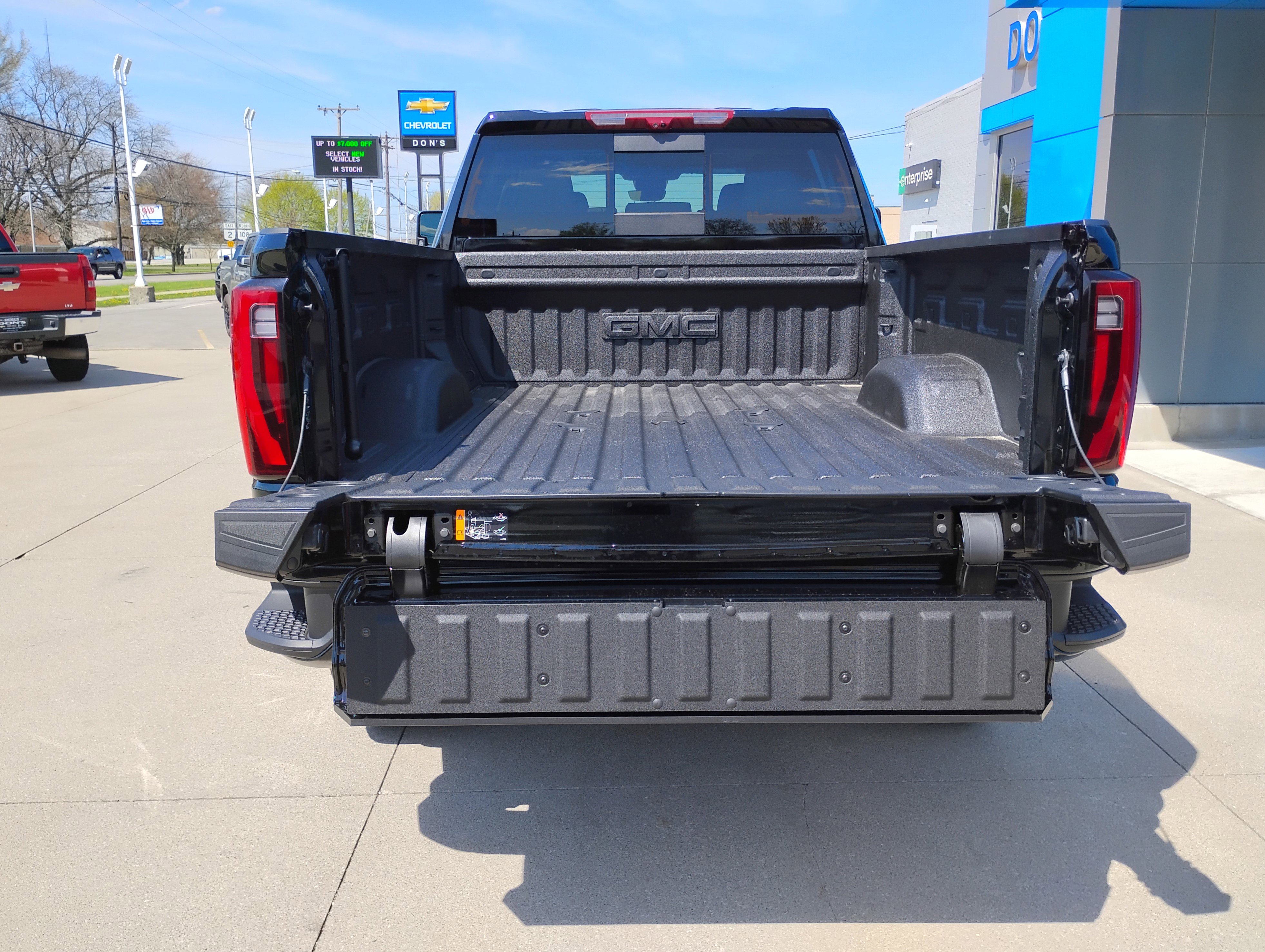 New 2025 GMC Sierra 2500 Denali w/ Max Trailering Package image 12