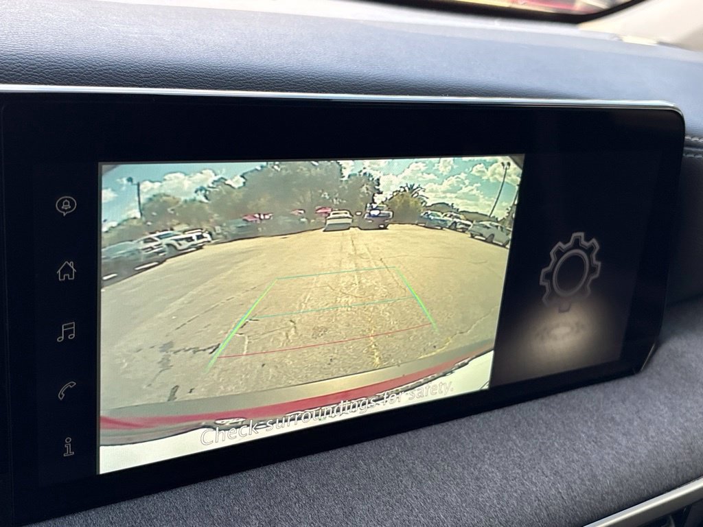 Used 2025 Nissan Kicks SV FWD image 25