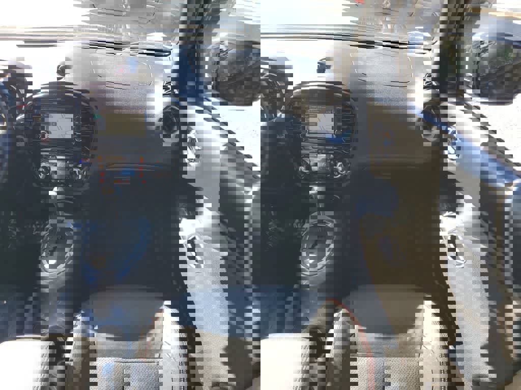 Used 2015 Nissan Juke SL image 13