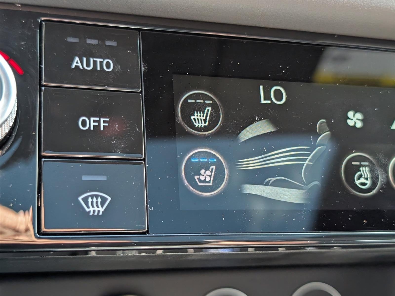 Used 2024 Genesis G70 3.3T Advanced AWD/4WD image 28
