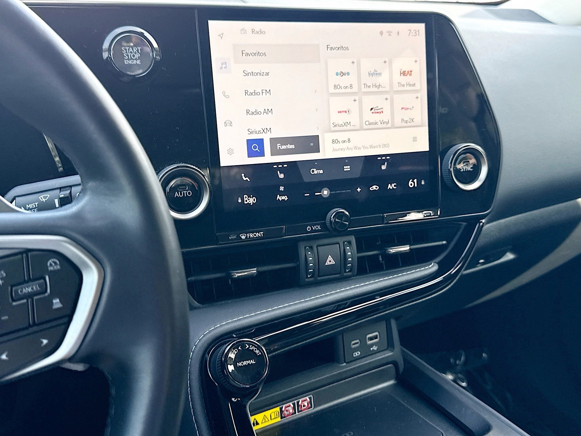 Used 2025 Lexus NX 250 FWD w/ Towing Package (2000 Lbs) image 27