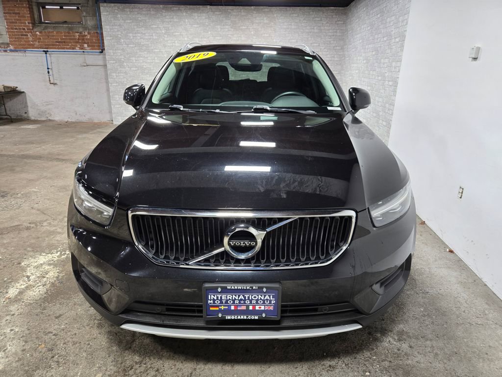 Used 2019 Volvo XC40 T5 Momentum image 62