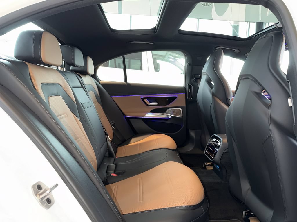 New 2026 Mercedes-Benz E 53 AMG e 4MATIC Sedan image 13