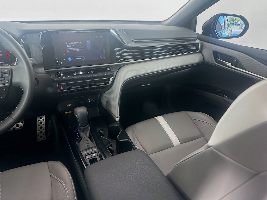 Certified 2025 Toyota Camry SE image 23