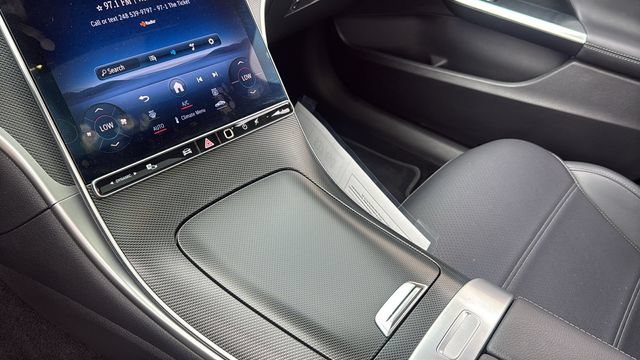 Certified 2023 Mercedes-Benz C 300 4MATIC Sedan image 33