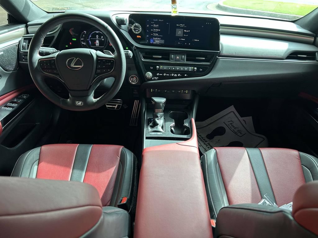 Used 2024 Lexus ES 300h F Sport w/ Accessory Package (Z2) FWD image 10