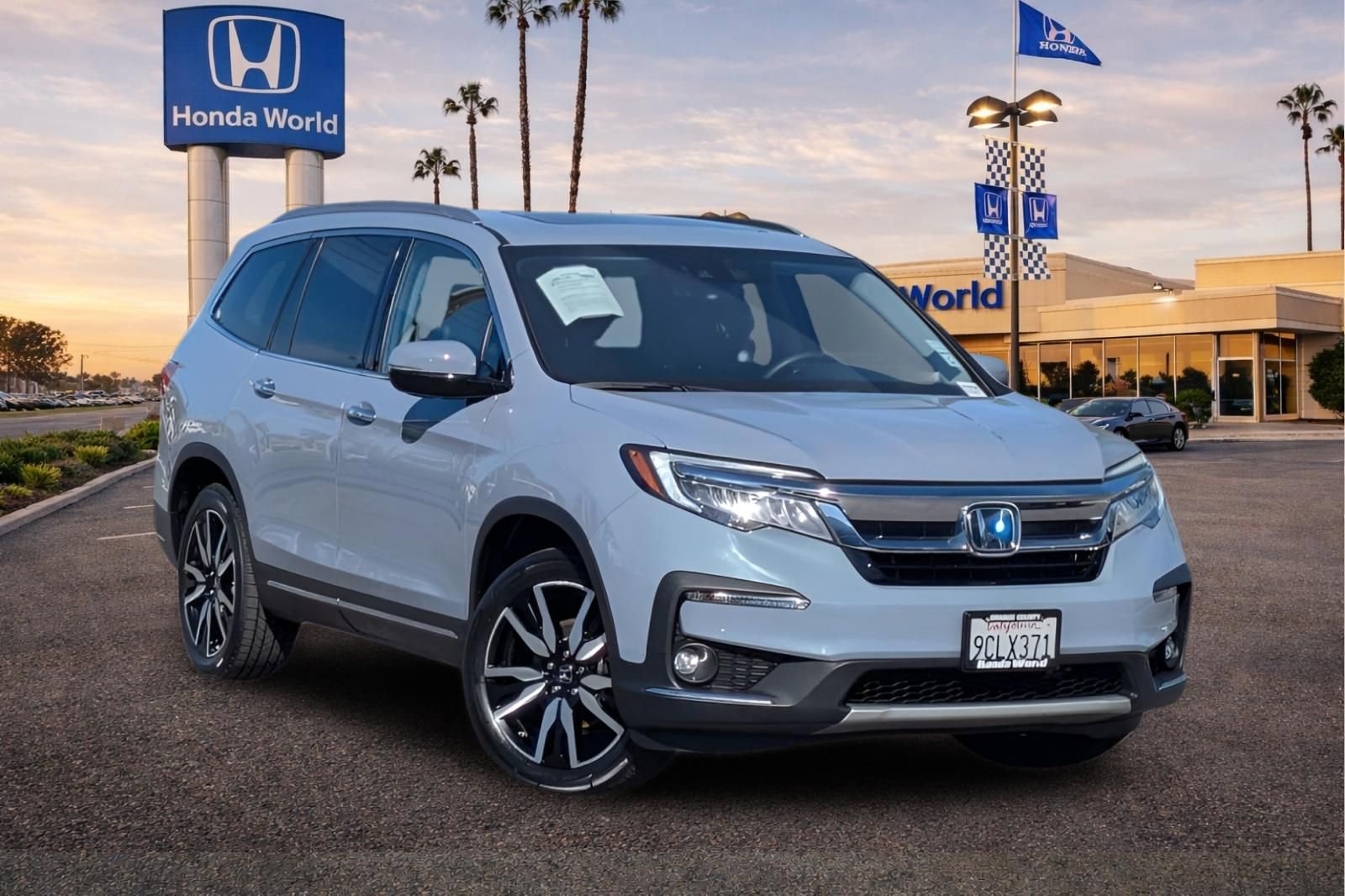 Used 2022 Honda Pilot Elite image 2