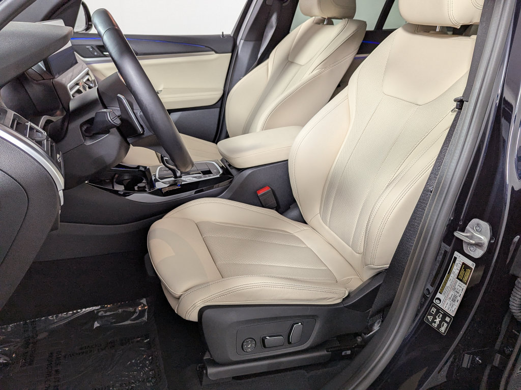 Certified 2024 BMW X3 xDrive30i w/ Premium Package AWD/4WD image 17