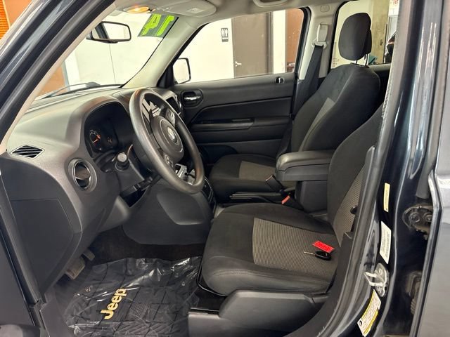 Used 2014 Jeep Patriot Sport w/ Power Value Group AWD/4WD image 13