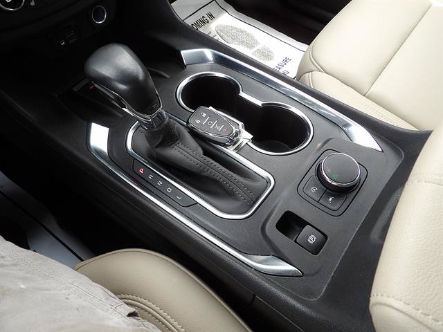 Certified 2022 Chevrolet Traverse LT w/ LT Premium Package FWD image 27