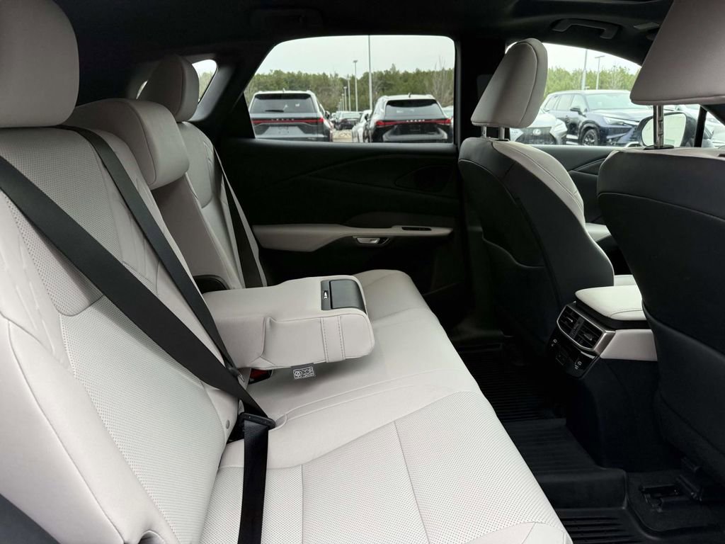 Used 2023 Lexus RX 350 Premium w/ Accessory Package image 16
