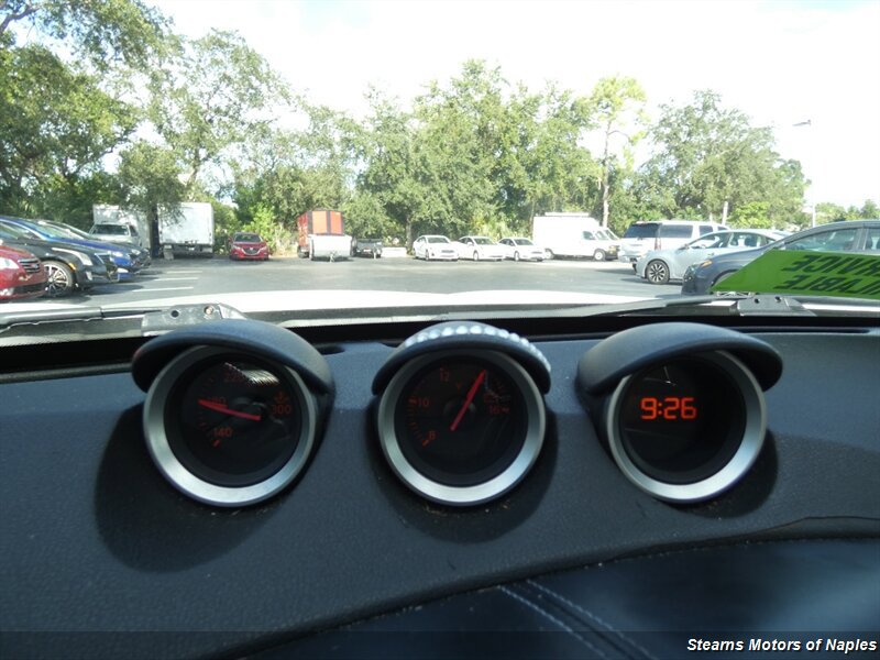 Used 2010 Nissan 370Z Coupe RWD image 28
