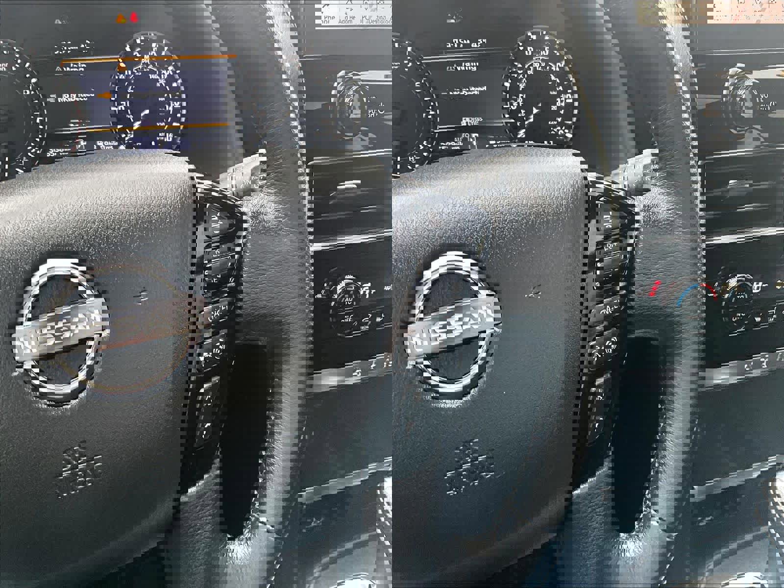 Used 2022 Nissan Armada SL w/ Midnight Edition Package image 24