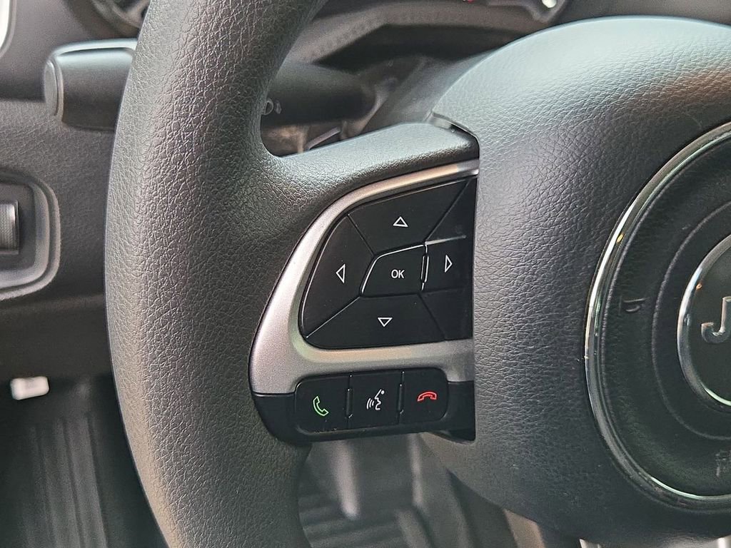 Used 2021 Jeep Renegade Sport image 17