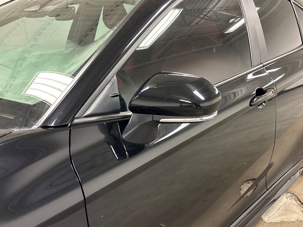 Used 2025 Toyota Camry XSE image 16