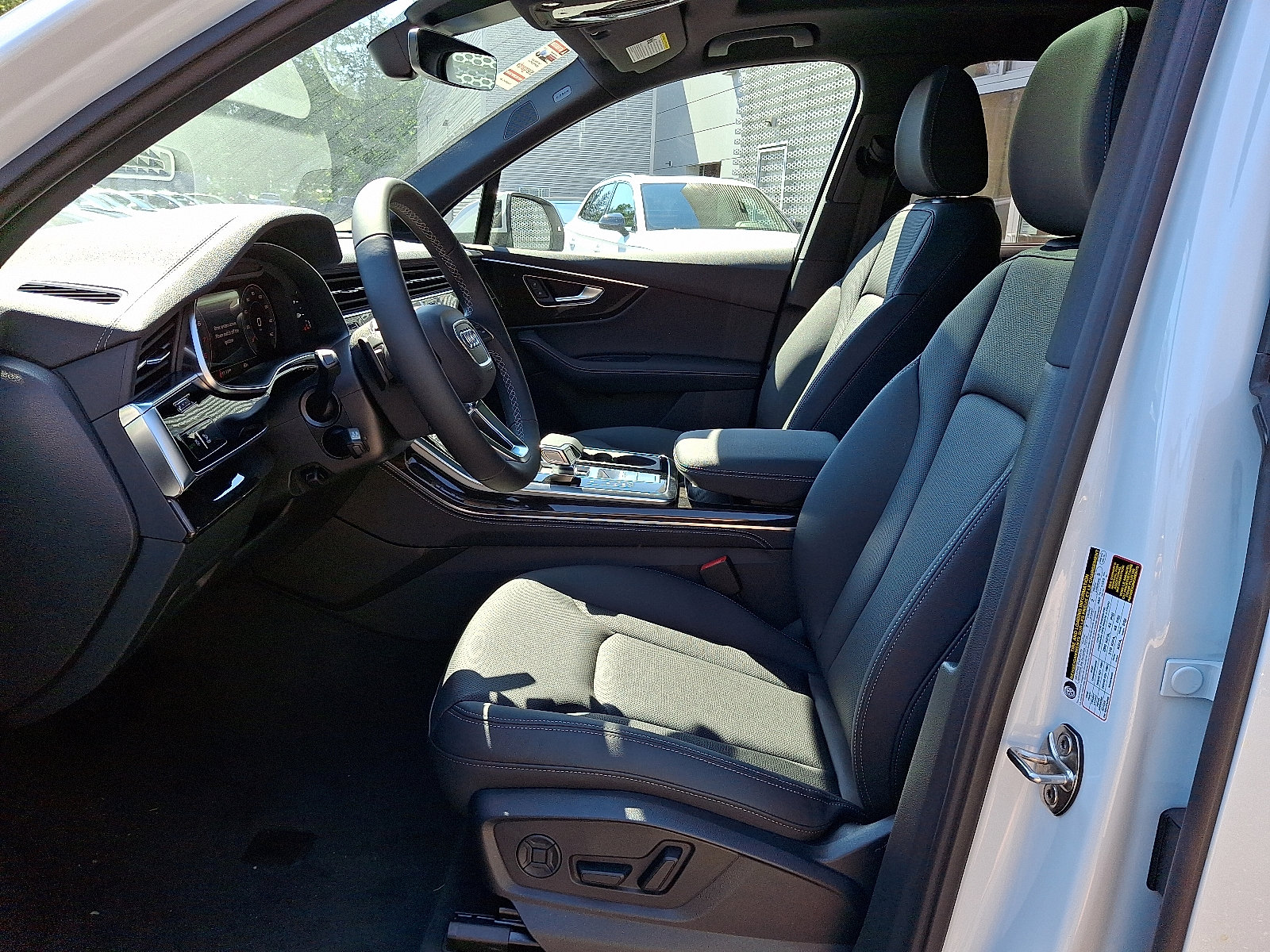 New 2025 Audi Q7 3.0T Premium Plus image 9