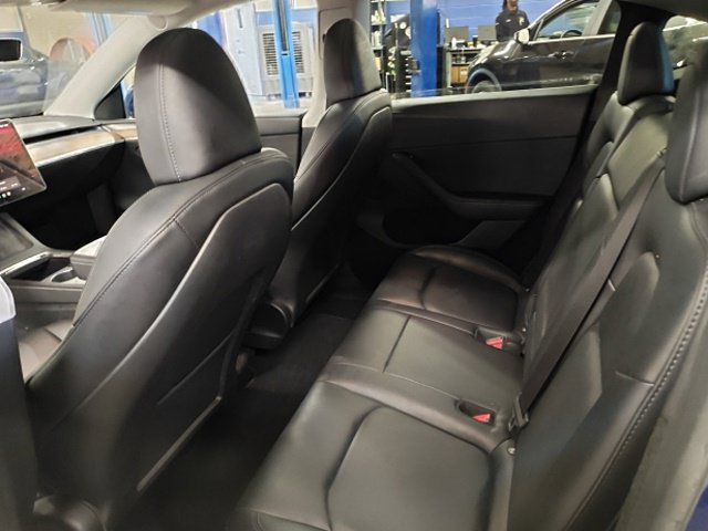 Used 2023 Tesla Model Y Performance AWD/4WD image 19