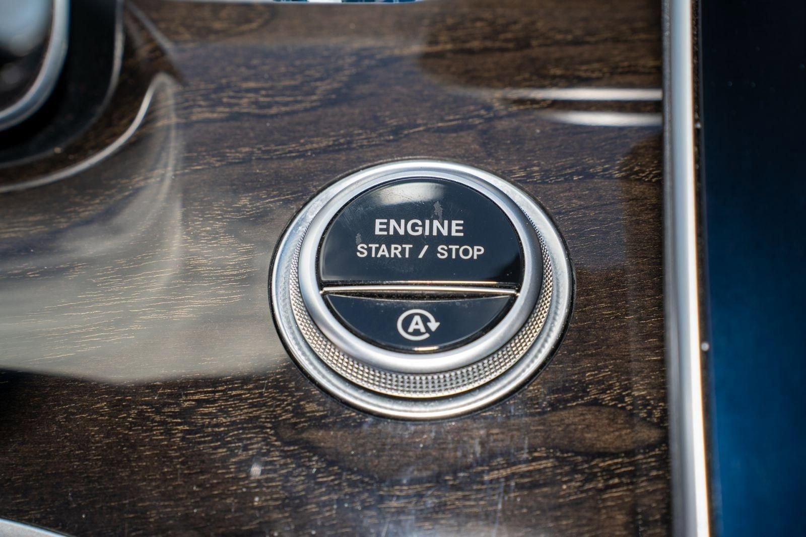 Used 2022 Mercedes-Benz C 300 4MATIC Sedan w/ Exclusive Trim Package image 33