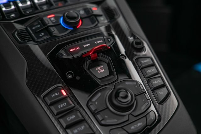Used 2017 Lamborghini Aventador LP 750-4 Superveloce AWD/4WD image 22