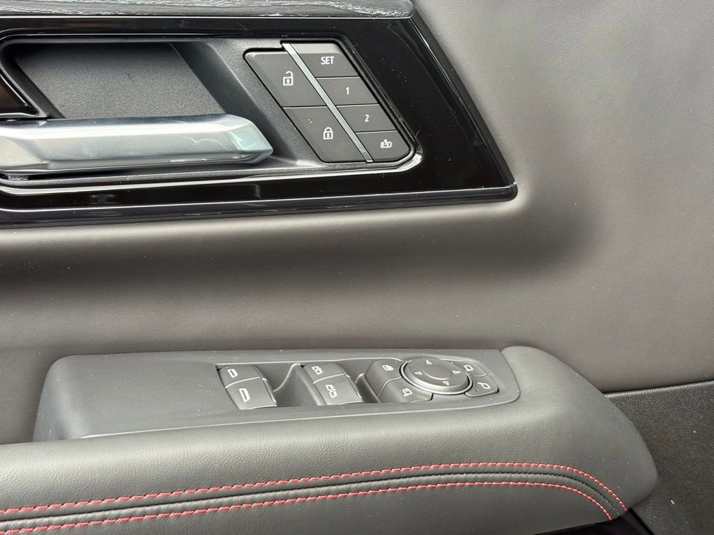 New 2025 GMC Yukon AT4 Ultimate w/ LPO, Floor Liner Package image 28