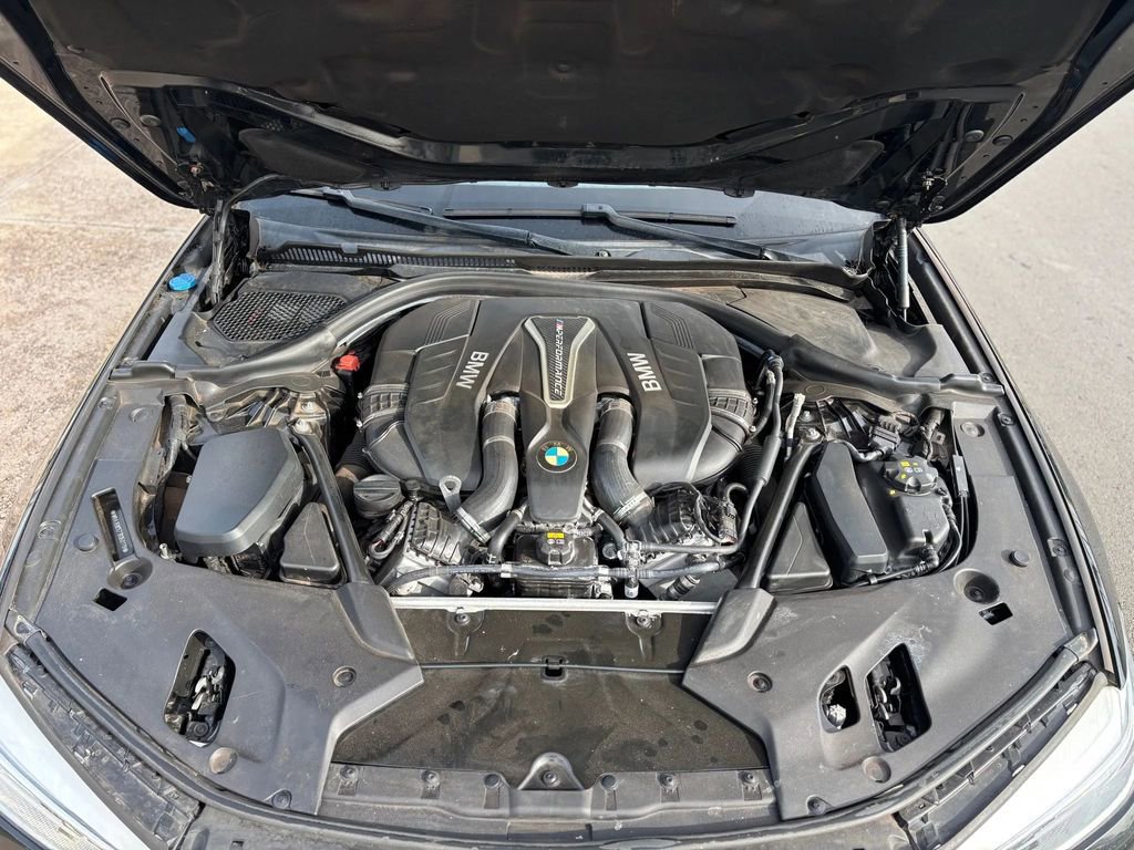 Used 2018 BMW M550i xDrive image 20