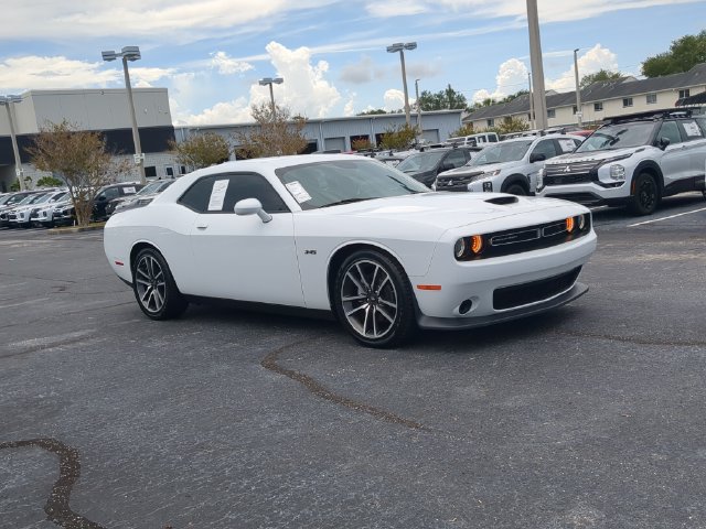 Used 2023 Dodge Challenger R/T RWD image 4