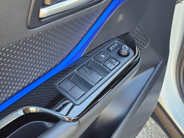 Used 2022 Toyota C-HR XLE FWD image 22