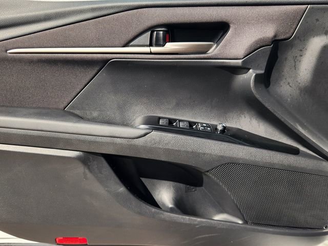 Used 2025 Toyota Camry LE image 22