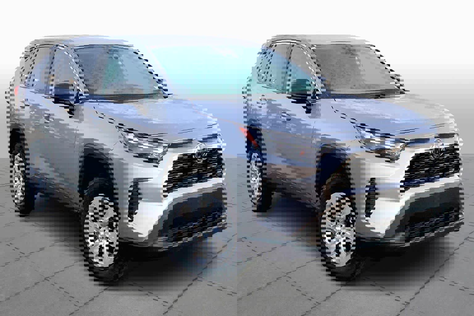 Used 2024 Toyota RAV4 LE image 3