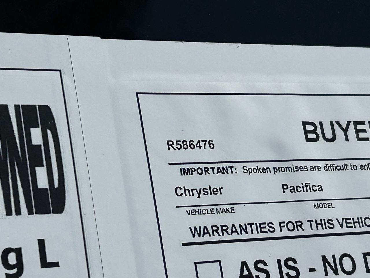 Used 2023 Chrysler Pacifica Touring-L image 36