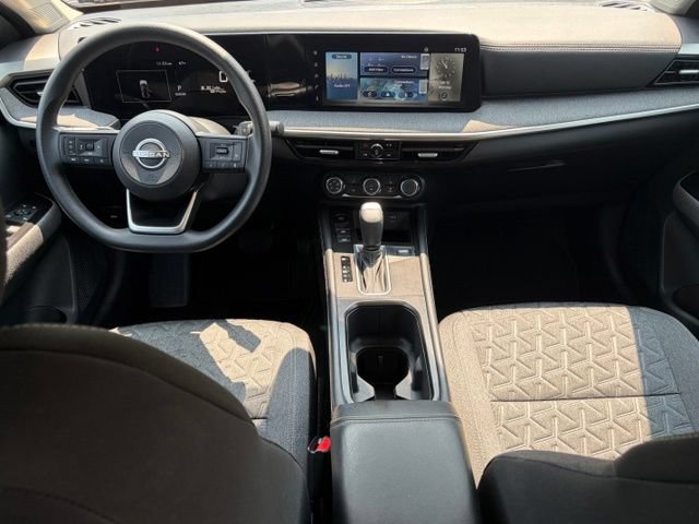Certified 2025 Nissan Kicks SV w/ SV Premium Package AWD/4WD image 32