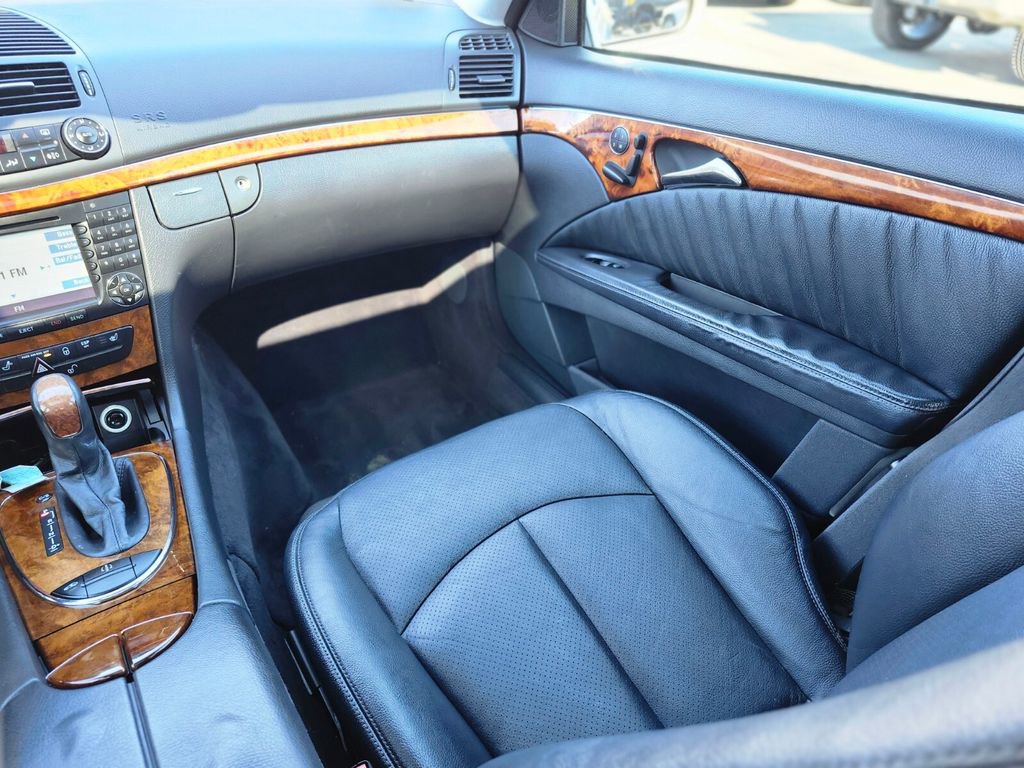 Used 2004 Mercedes-Benz E 500 4MATIC Sedan image 15