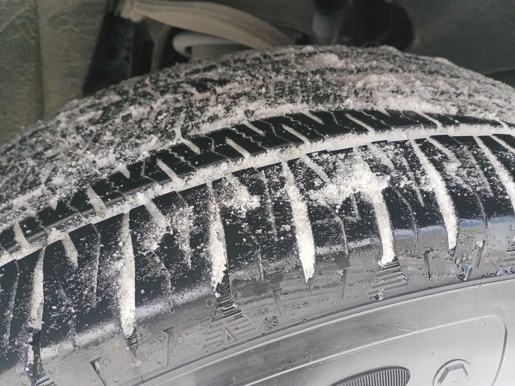 Used 2022 Chevrolet Suburban Z71 image 34