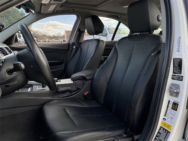 Used 2014 BMW 320i xDrive Sedan image 23