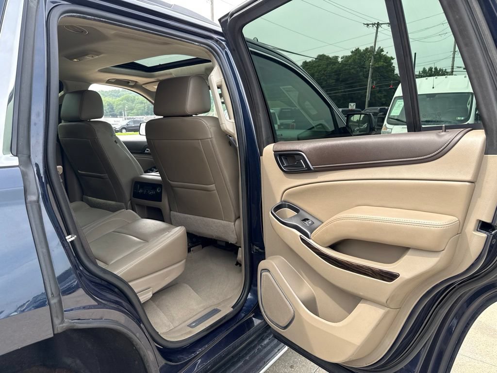 Used 2019 GMC Yukon SLT w/ HD Trailering Package AWD/4WD image 46